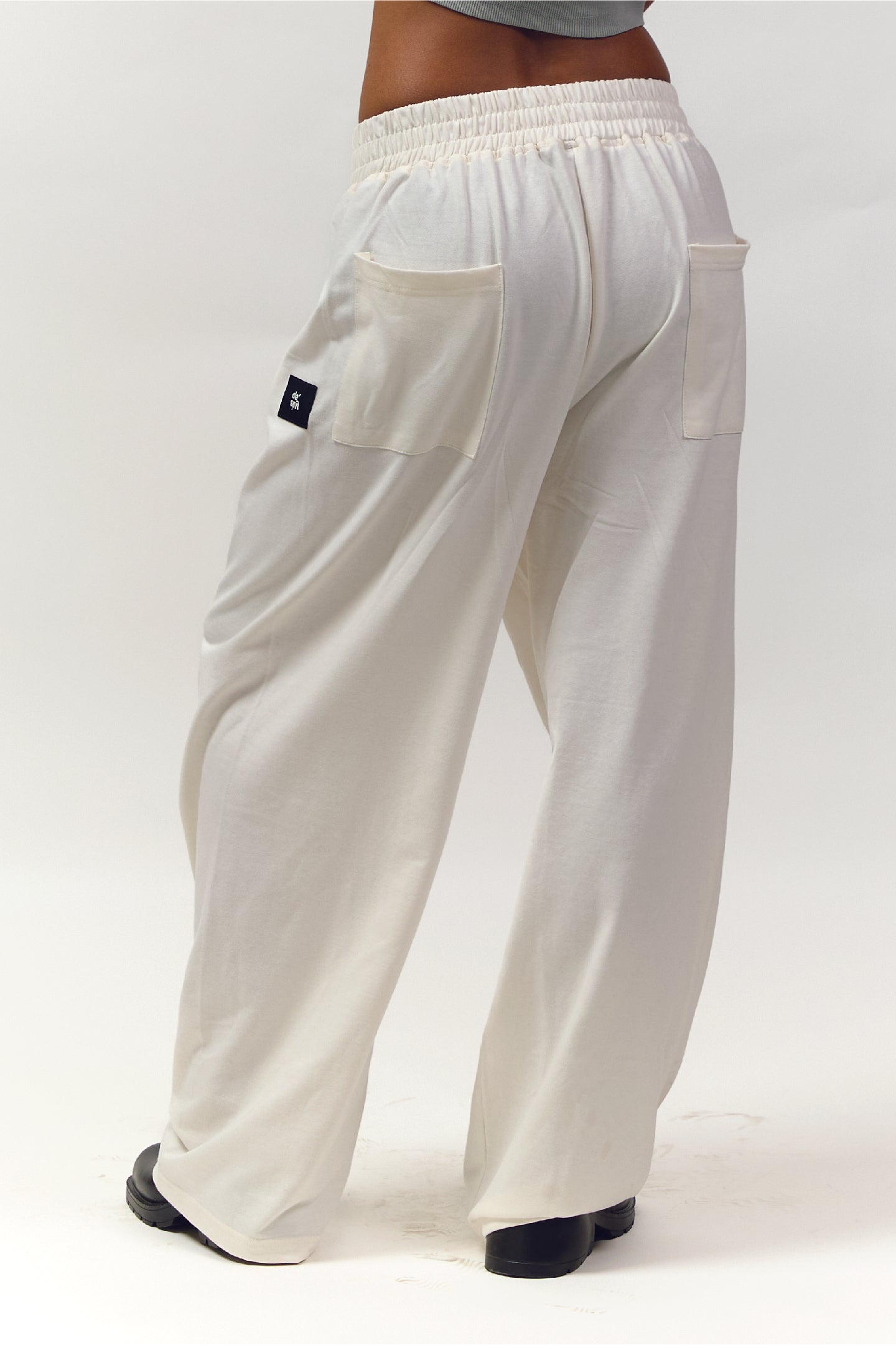 No-side Seam Pants