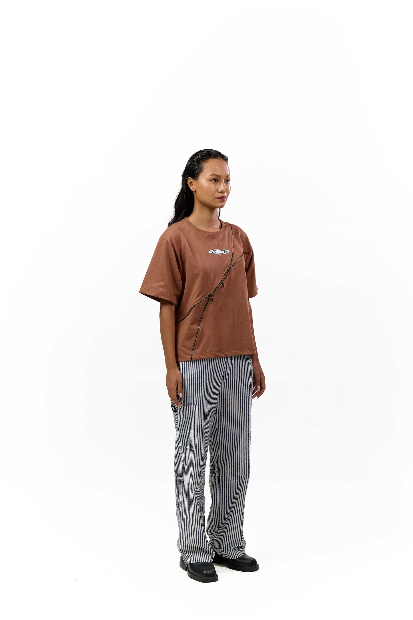 Brown zipper T-shirt