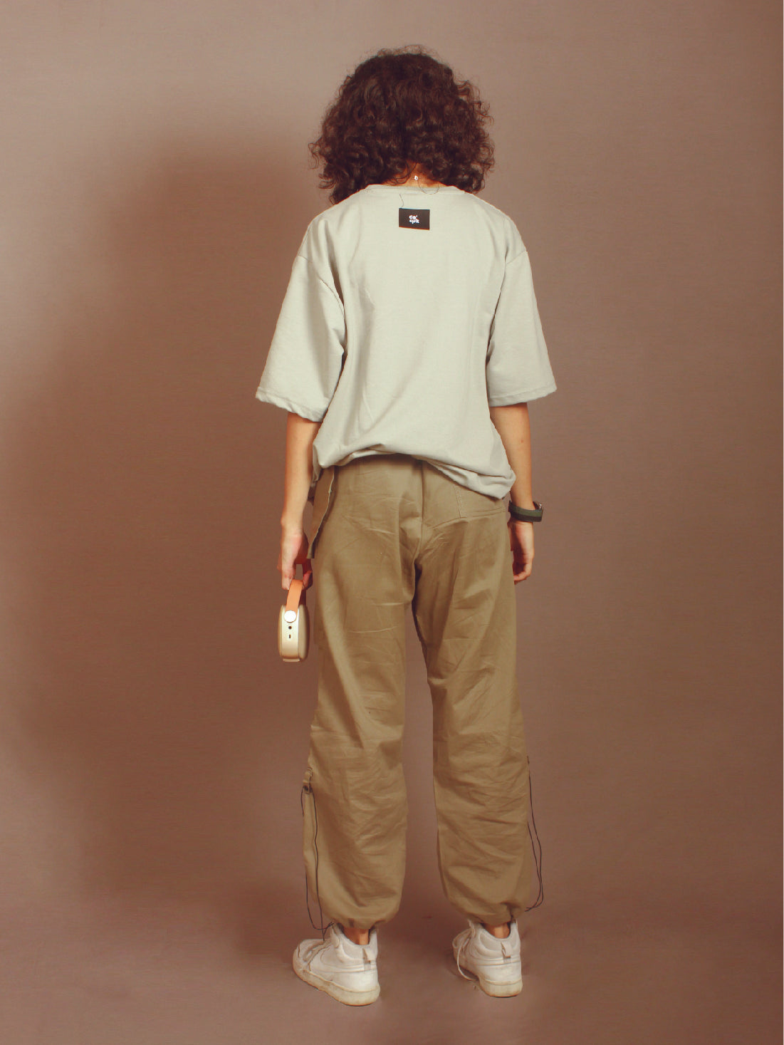 Parachute cargo pants in Olive